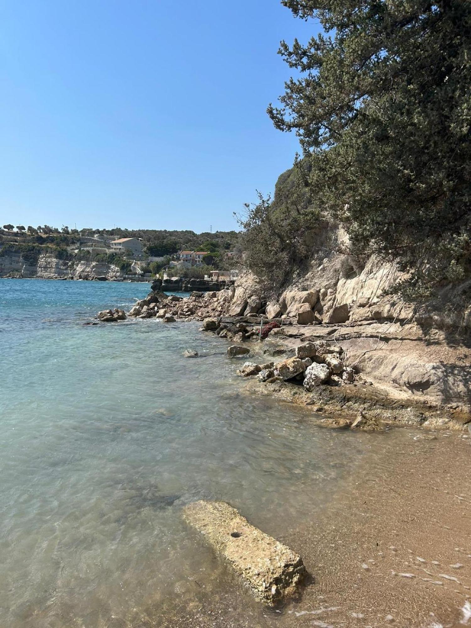 이즈미르 Tiny House Framed By Nature Near Sea In Karaburun 빌라 외부 사진